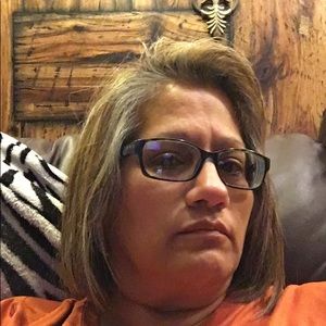 Meet your Posher, Debra